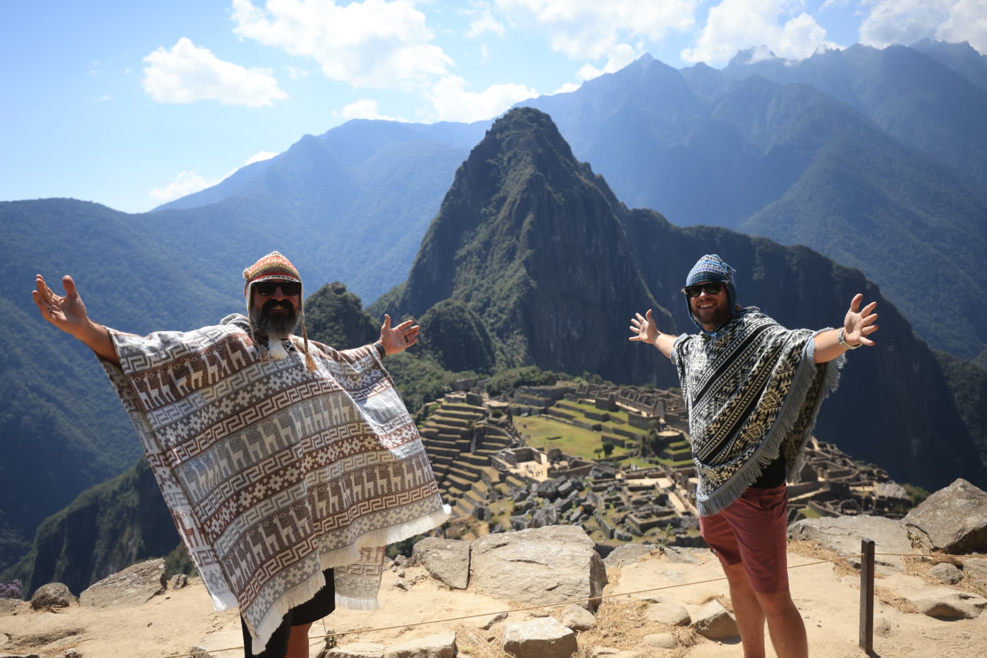 Peru: Ponchos Above the Ruins